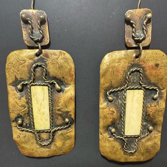 Vintage Brazilian earrings with real ivory detail - Picture 14 of 17